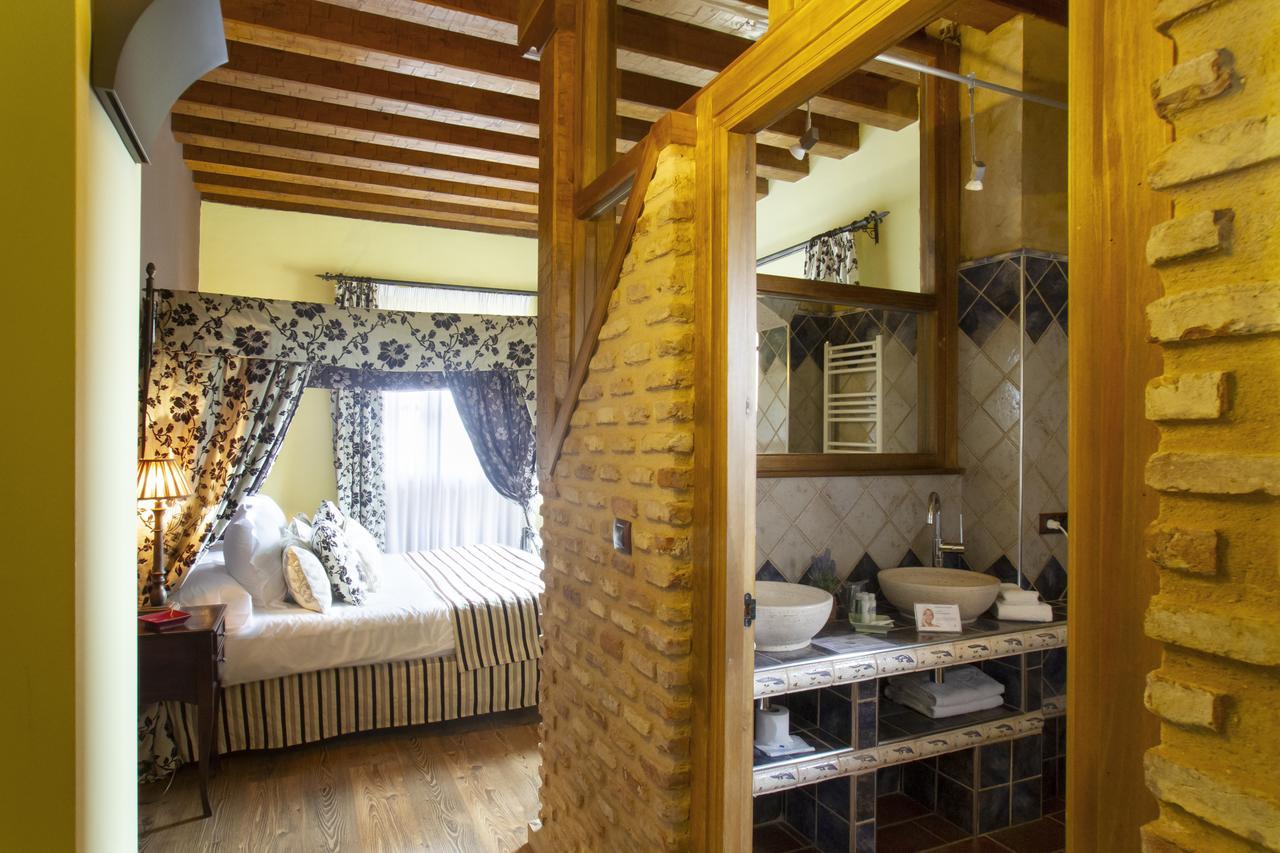 Ibersol La Casona De Andrea Hotel Tiedra Екстериор снимка