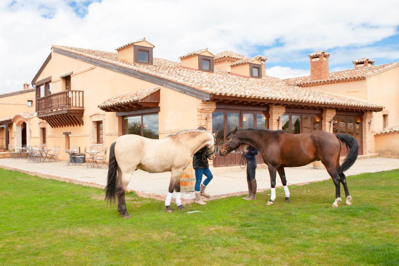 Ibersol La Casona De Andrea Hotel Tiedra Екстериор снимка